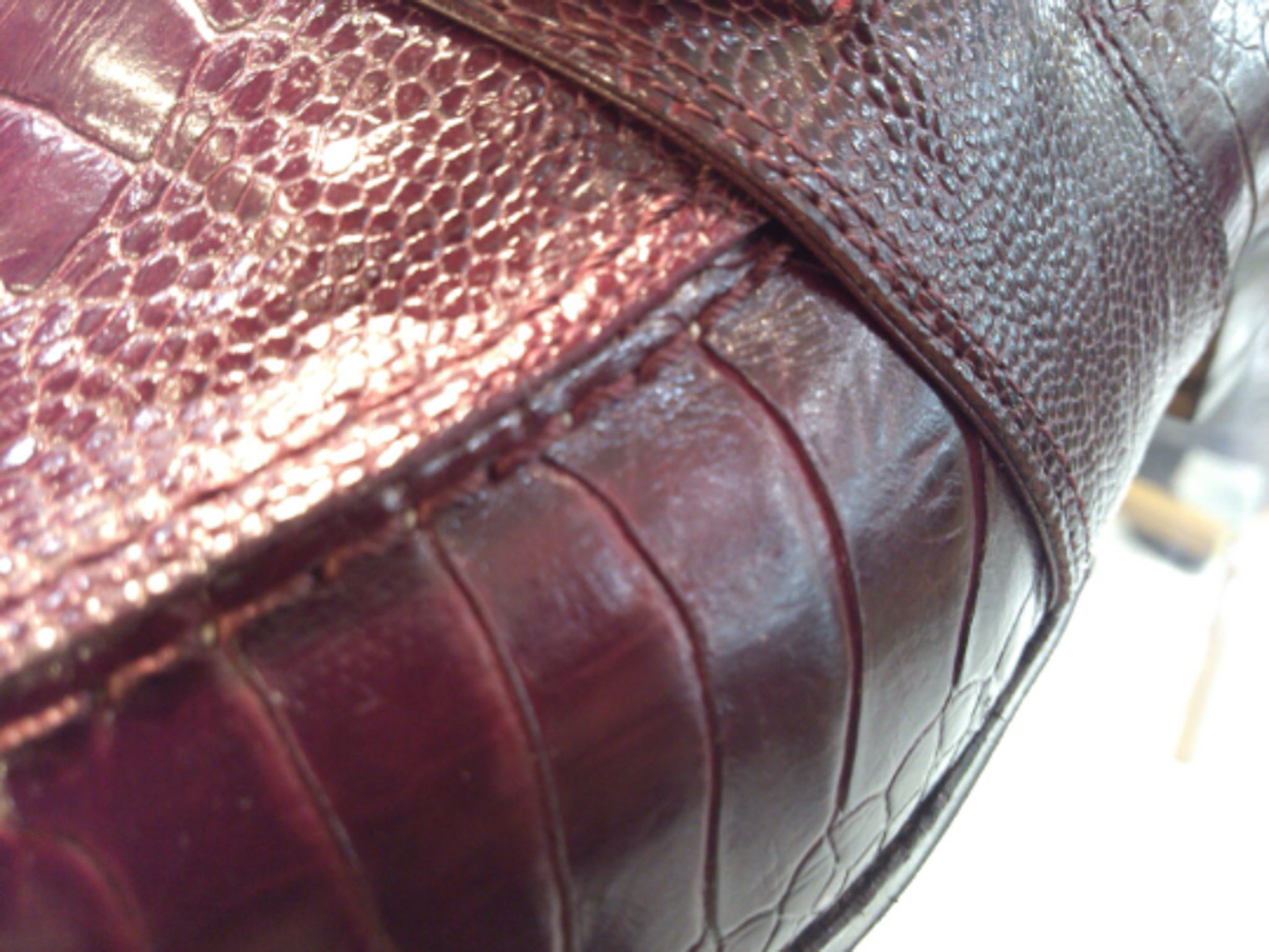 Mocassini in vera pelle di struzzo color rosso rubino — Mauri Shoes